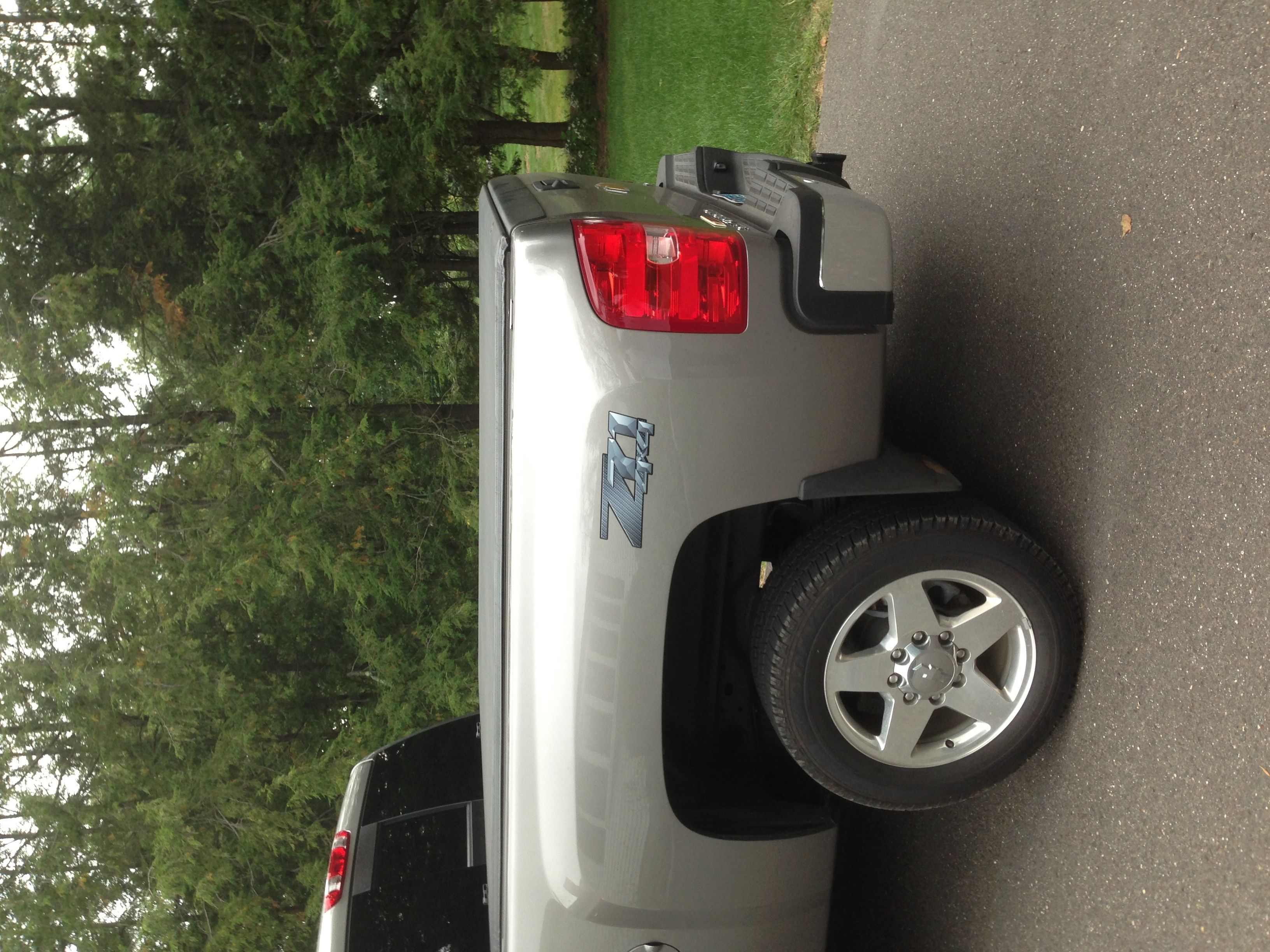 Charcoal Carbon Fiber 4x4 Chevy Z71