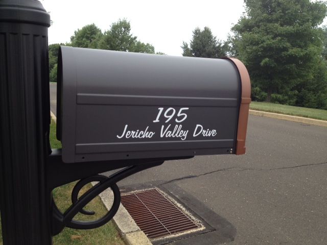 Mailbox lettering