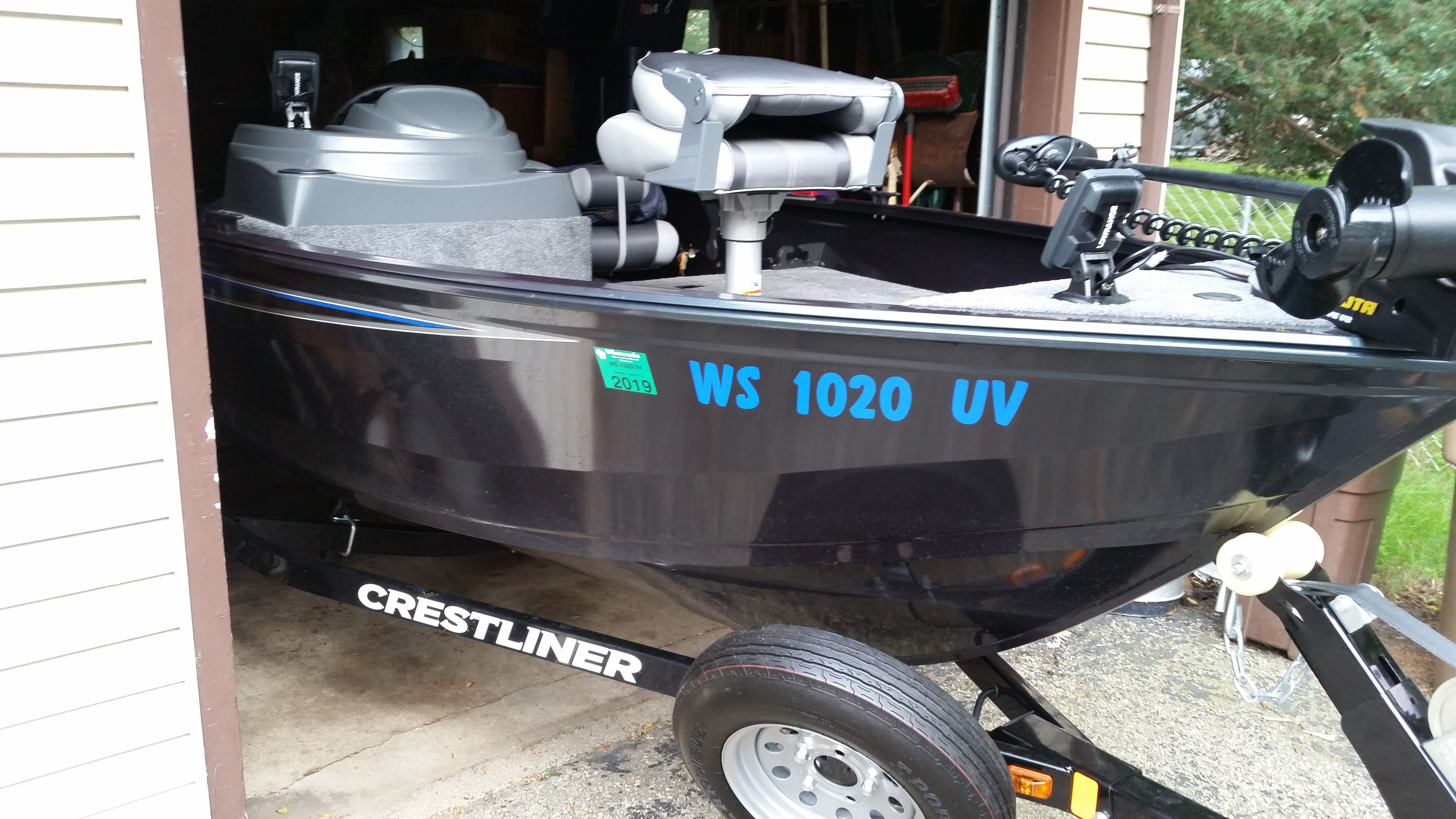 Boat registration number install