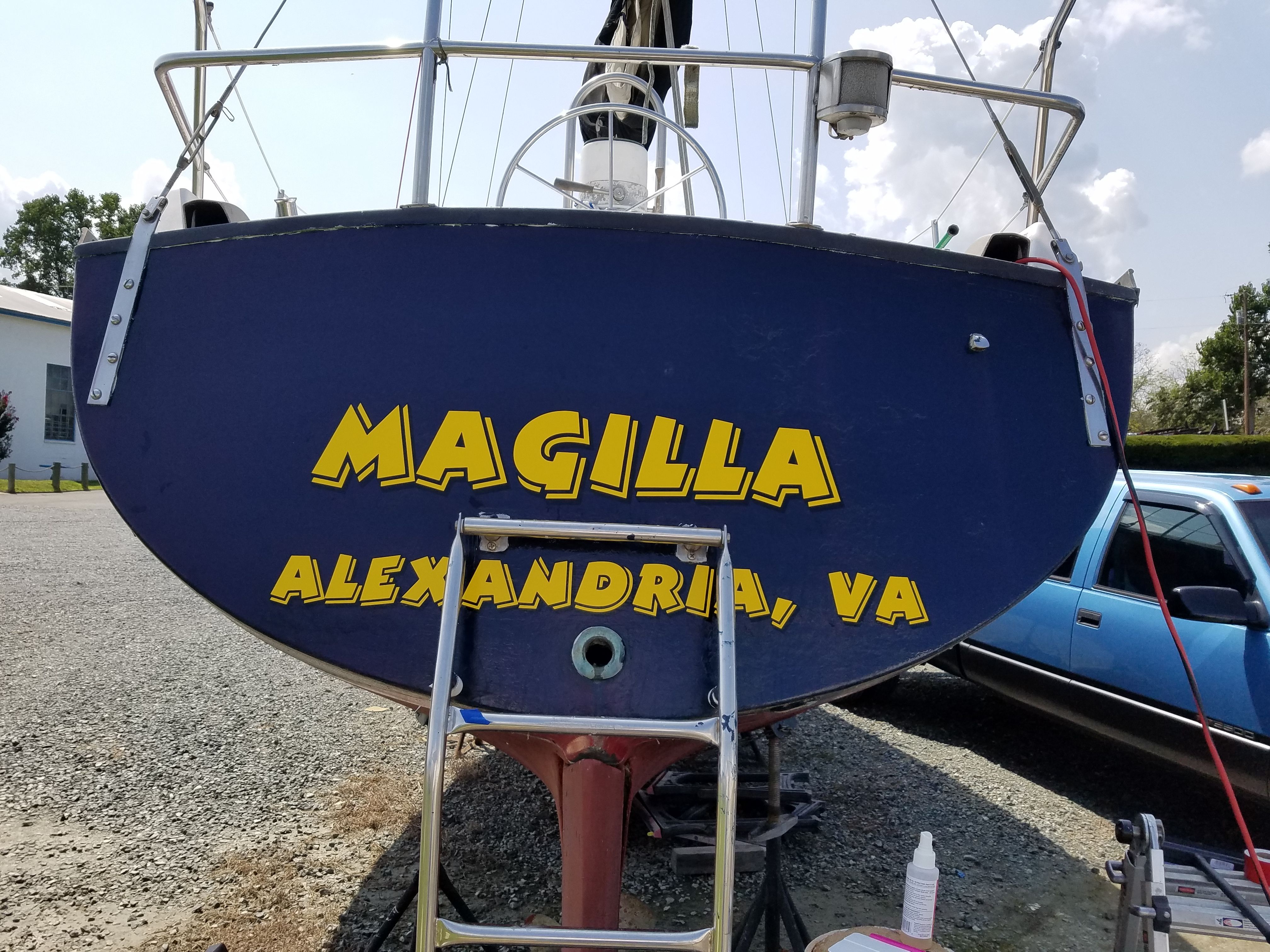 Magilla - transom lettering