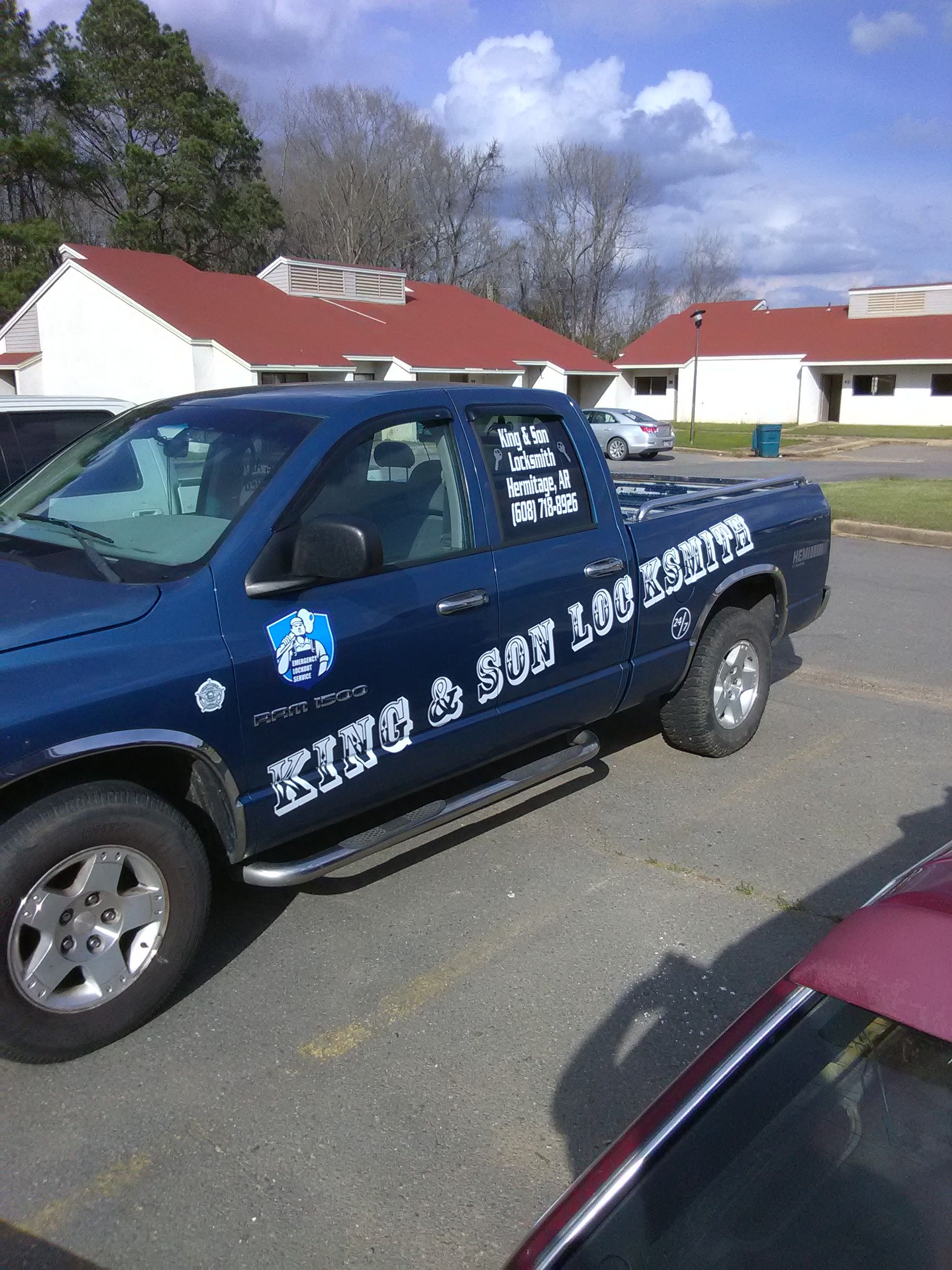 SIDE LETTERING  8